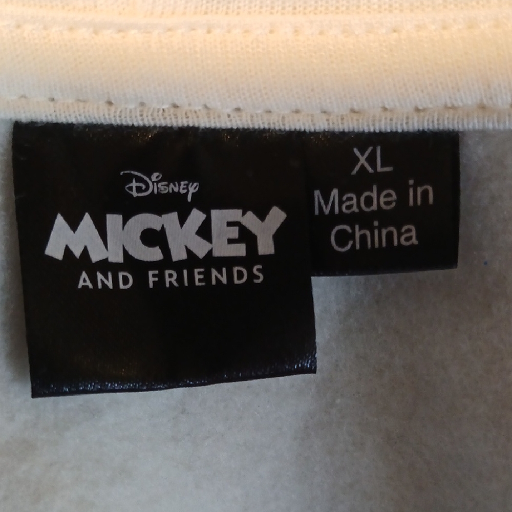 Cream Zip Up Sweater with Number Design - Picture 7 of 8
